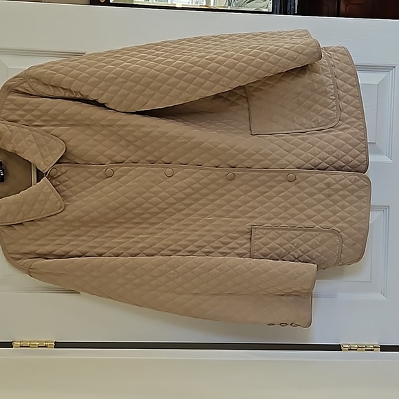 Hilary Radley 1x Tan quilted jacket, water resistant. From Saks 5th Ave NYC. EUC - Picture 1 of 10
